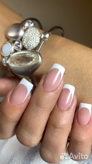 Маникюр и педикюр