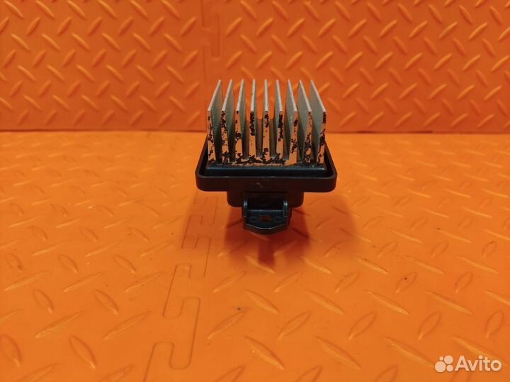 Резистор отопителя Mitsubishi Pajero Sport