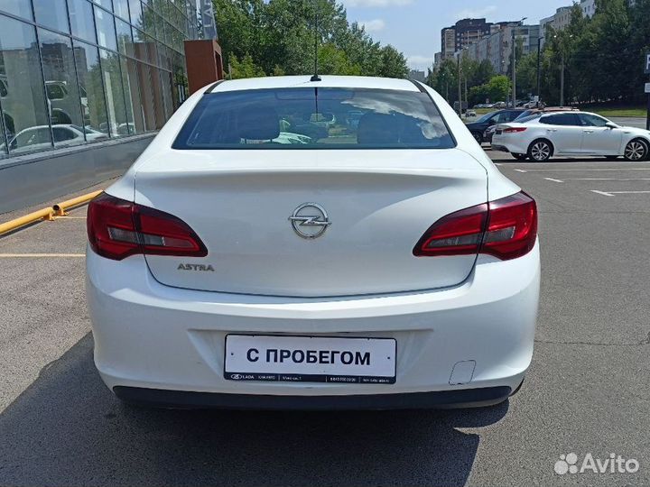 Opel Astra 1.6 МТ, 2013, 128 000 км