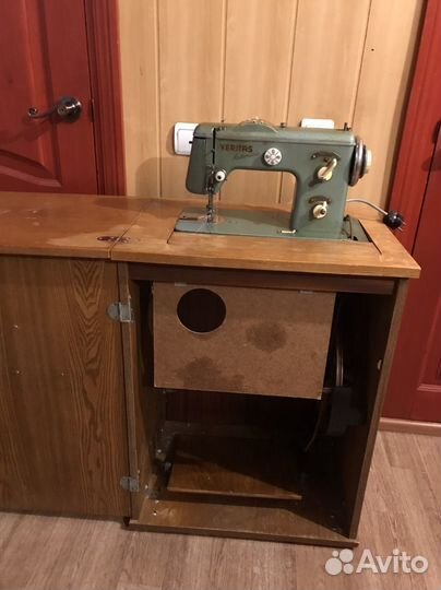 Швейная машина Veritas
