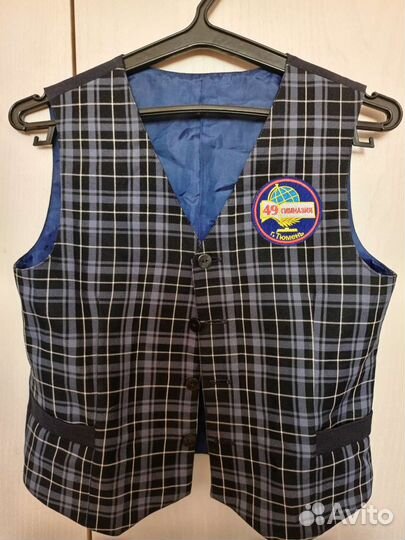 Жилетка для мальчика школьная 140