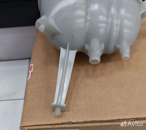 Расширительный бачок Mercedes-Benz GLE / GLS V167