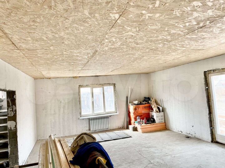 Дом 171,8 м² на участке 9 сот.