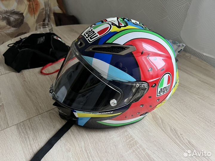 Продам шлем agv pista