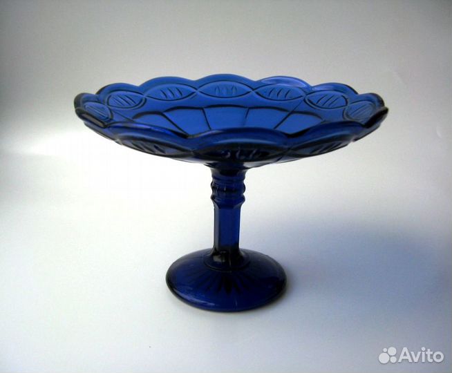 Ваза на ножке синее стекло СССР