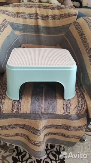 Табуретка-подставка