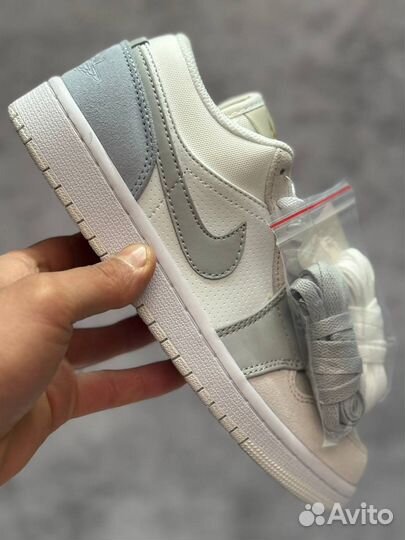 Кроссовки Nike Air Jordan 1