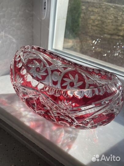 Ваза из цветного хрусталя для фруктов и конфет