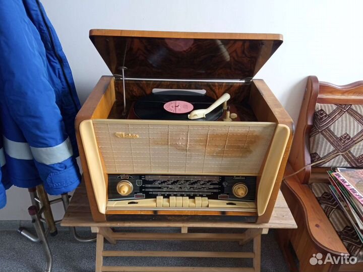 Радиола Латвия