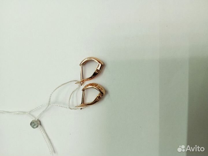 Золотые серьги