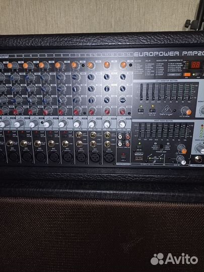 Микшерный пульт behringer pmp2000d