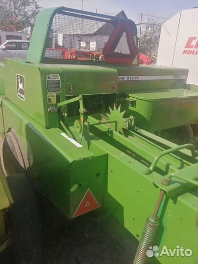 Пресс-подборщик John Deere 332 A, 1990