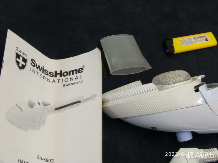 Паровой утюжок-отпариватель