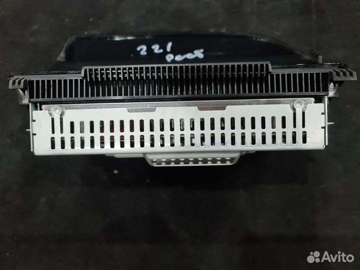 Центральный дисплей Mercedes W221 рестайлинг