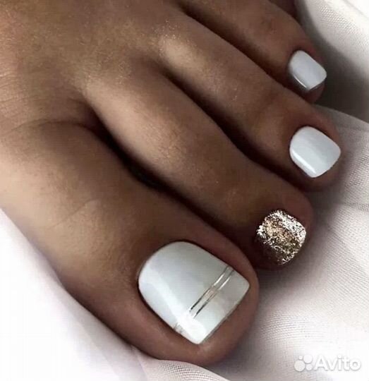 Модель на маникюр и педикюр