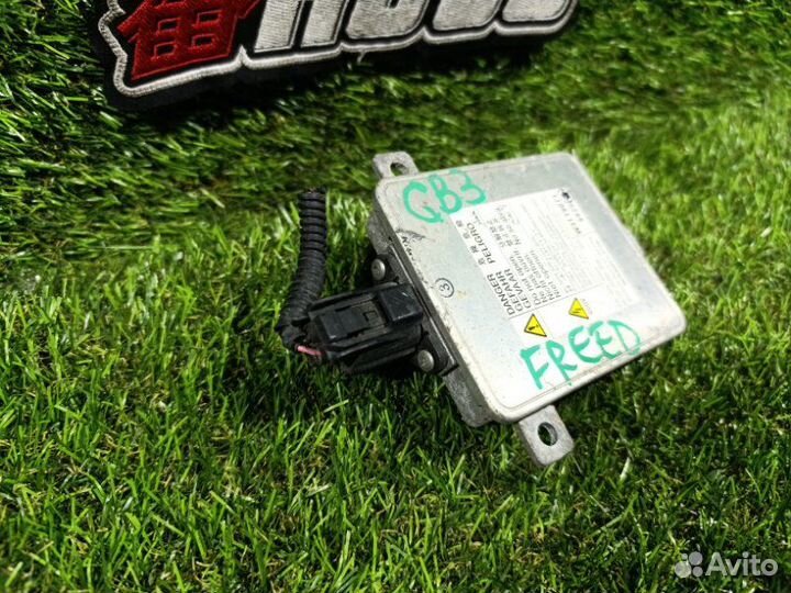 Блок ксенона Honda Freed GB3 L15A