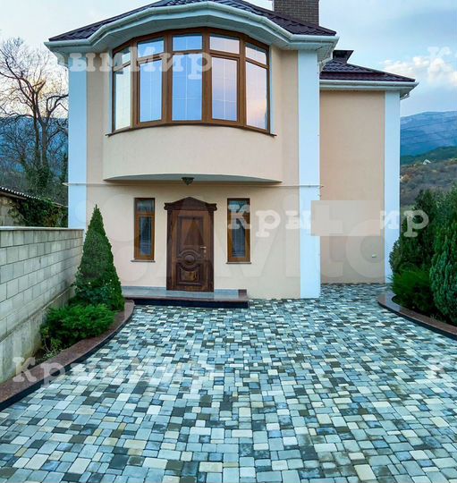 Дом 200 м² на участке 3 сот.