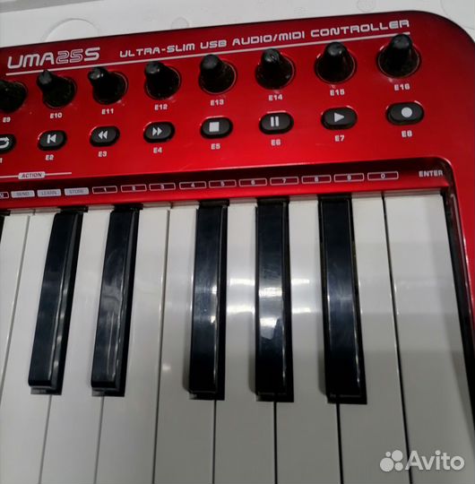 Midi-клавиатура Behringer U-Control UMA25s