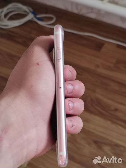 iPhone 7, 32 ГБ