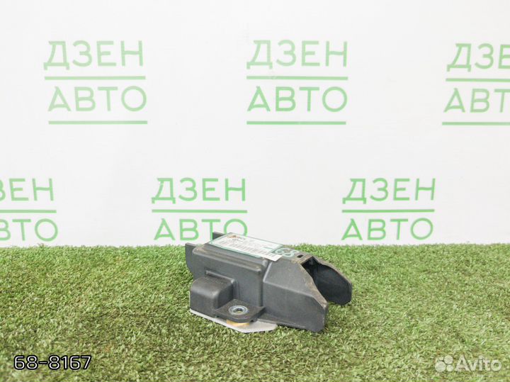 Датчик ускорения Audi A6 C5 седан