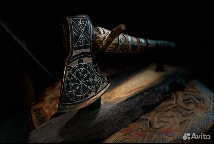 Топор кованый ручной работы