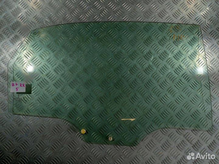 Стекло двери задней правой Volkswagen Passat B7