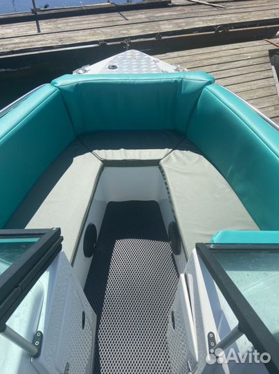 Прогулки на катере. Аренда катера