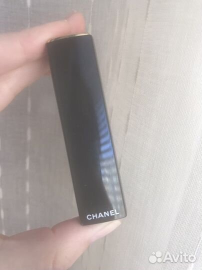 Помада Chanel rouge allure velvet