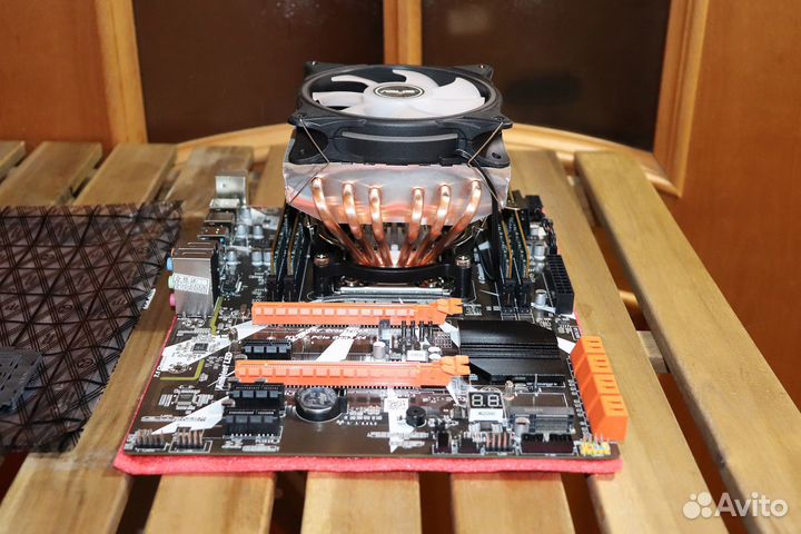 28 лог. ядер 3.5 GHz + s2011-3 + 32GB DDR4 + Кулер