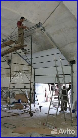 Промышленные подъемно секционные ворота