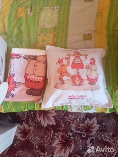 Комплект пледа и подушки 