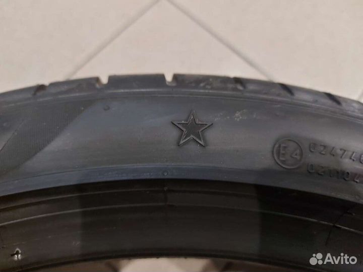 Pirelli P Zero 245/40 R19 98Y