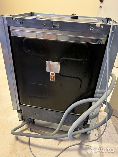 Посудомоечная машина Electrolux ESL95201LO