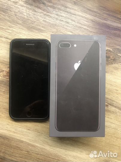 iPhone 8 Plus, 64 ГБ