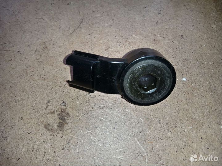 Датчик детонации Тойота 1azfse 2.0 Авенсис 2 Т25