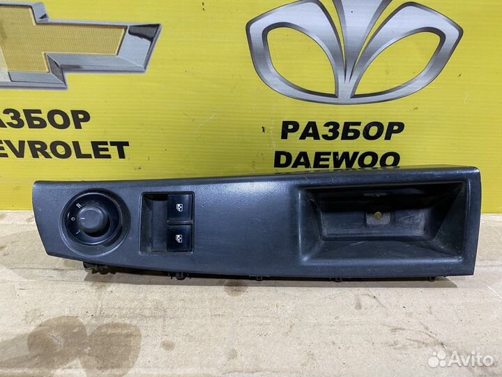 Блок стеклоподъемников Шевроле Круз