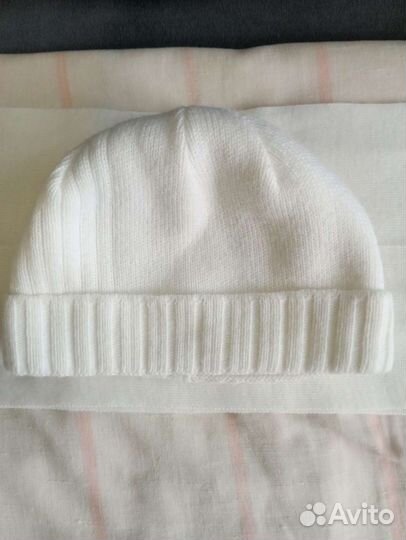 Зимняя шапка и шарф