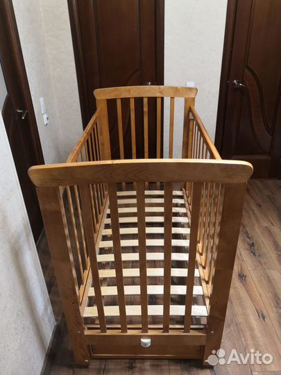 Детская кроватка