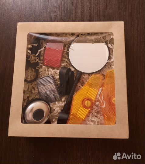 Набор велосипедиста: звонок зеркало катафоты