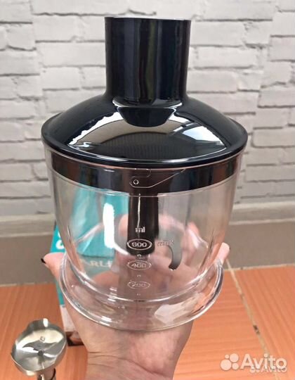 Мощный блендер новый.Доставка