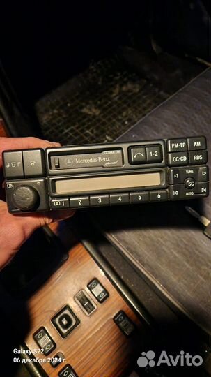 Магнитола mercedes 124