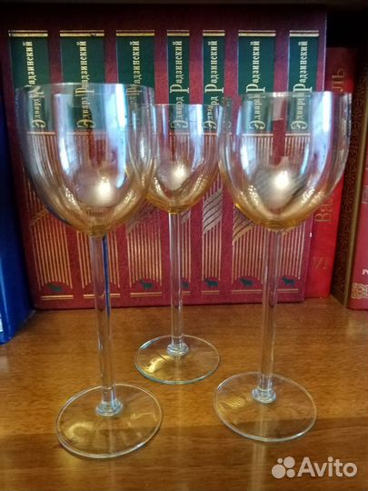 Рюмки з-да им. Калинина. Медовое стекло