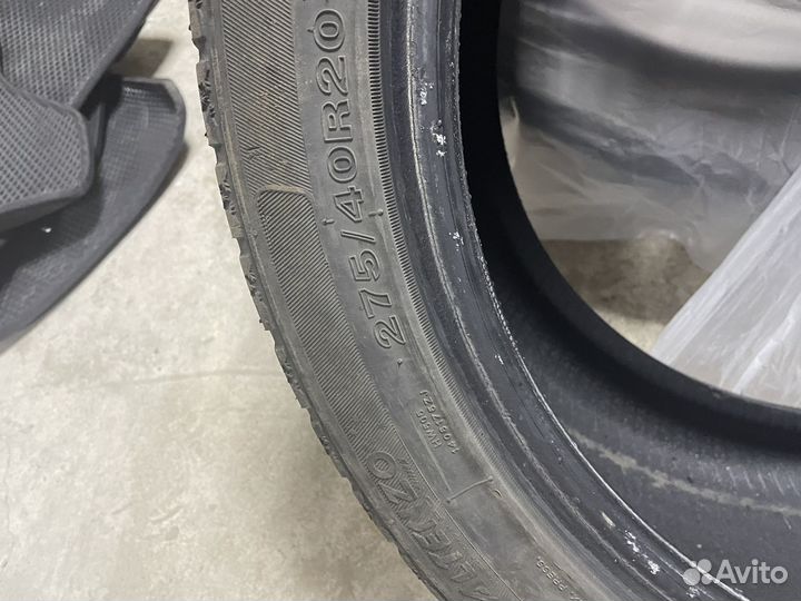 Kumho 846 275/40 R20