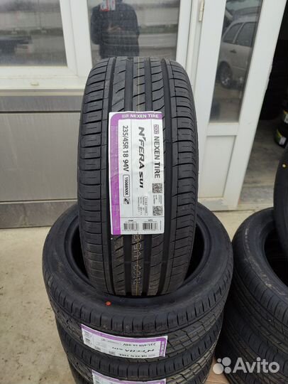 Nexen N'Fera SU1 235/45 R18 98V