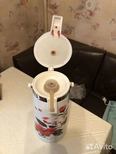 Термос с помпой