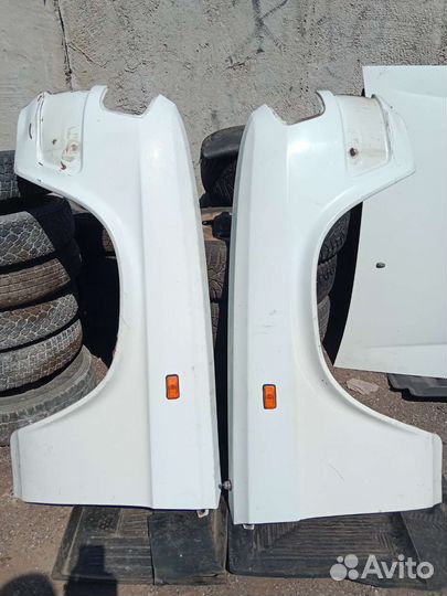 Комплект передних крыльев Газ 3110 31029 Волга