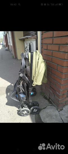 Прогулочная коляска