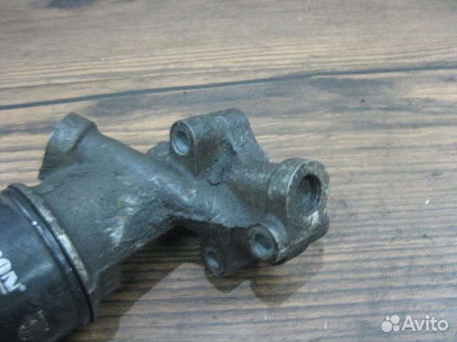 Кронштейн масляного фильтра Nissan Primera P10 (19