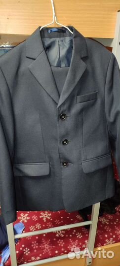 Костюмы одеты пару раз