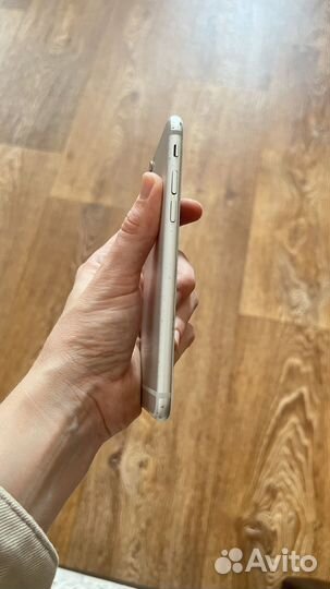 Телефон iPhone 6